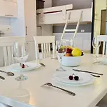 Sail View Boutique *