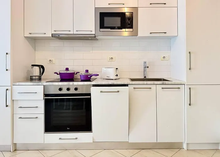 Sail View Boutique * Saranda