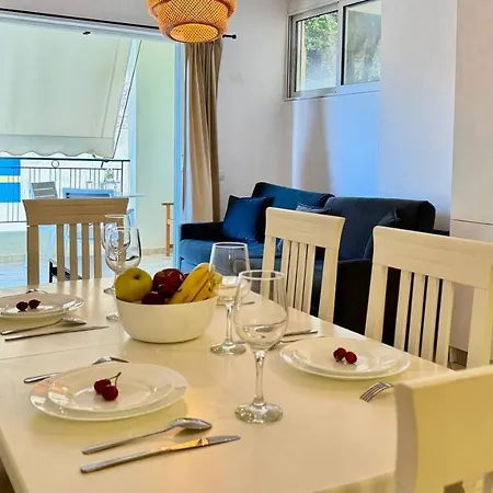 Sail View Boutique Apartman Saranda