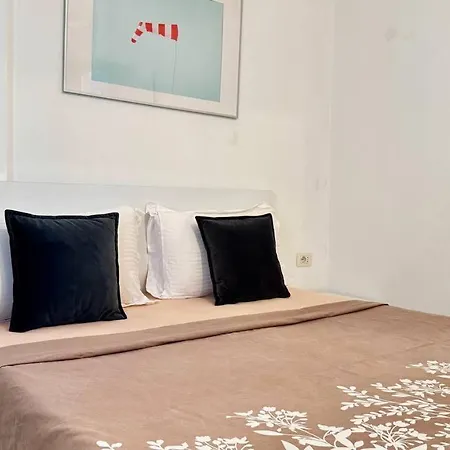 Sail View Boutique Appartamento Sarandë