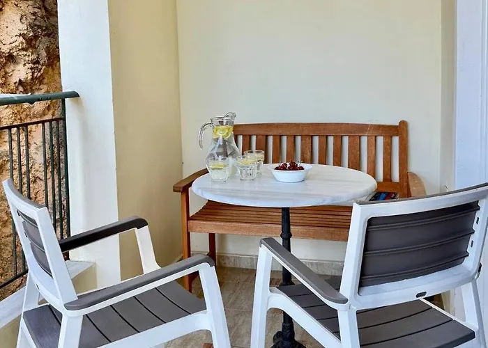 Sail View Boutique * Sarandë